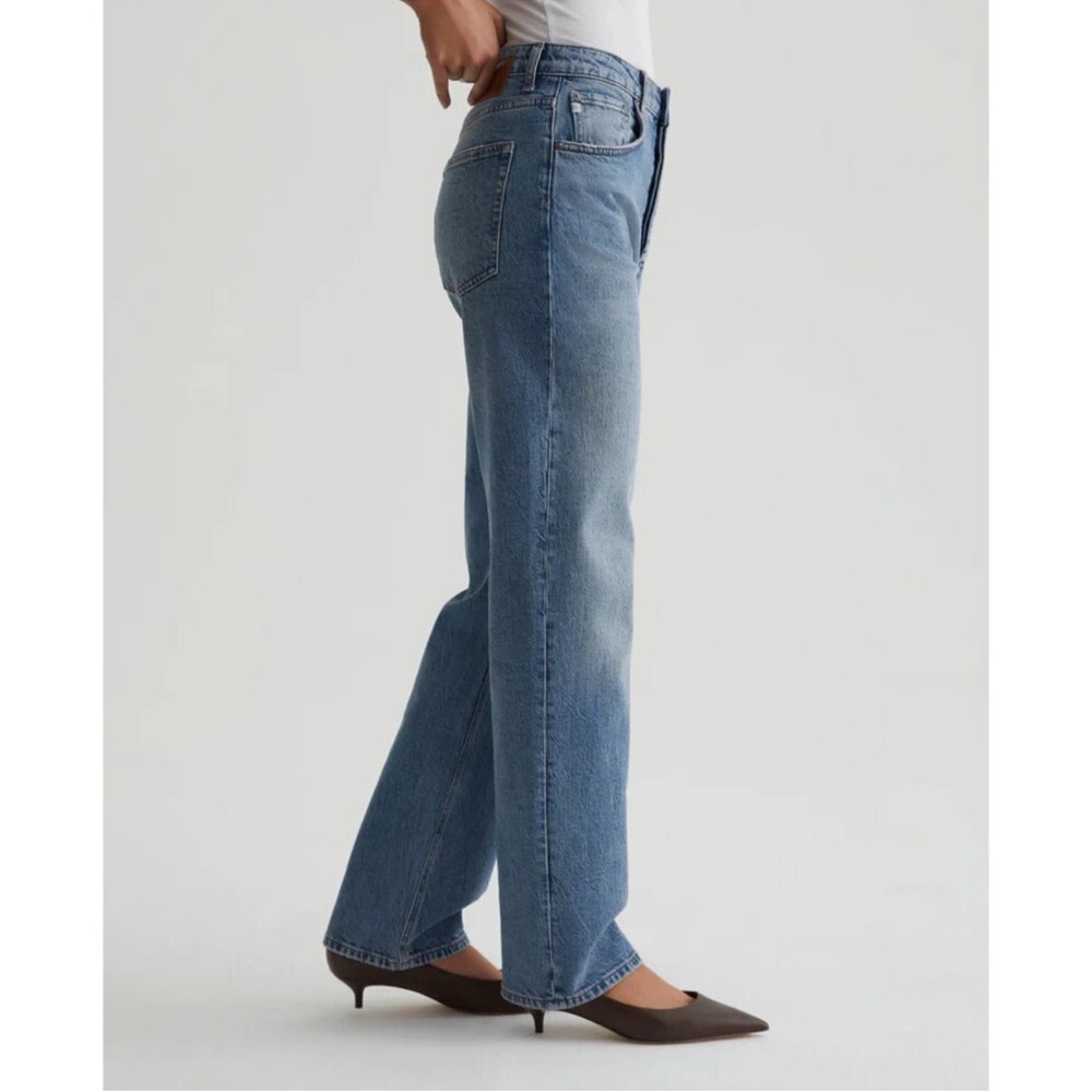 AG Jeans Clove Women's 26 Blue Denim Relaxed Fit Medium Wash Straight Leg - Picture 4 of 6